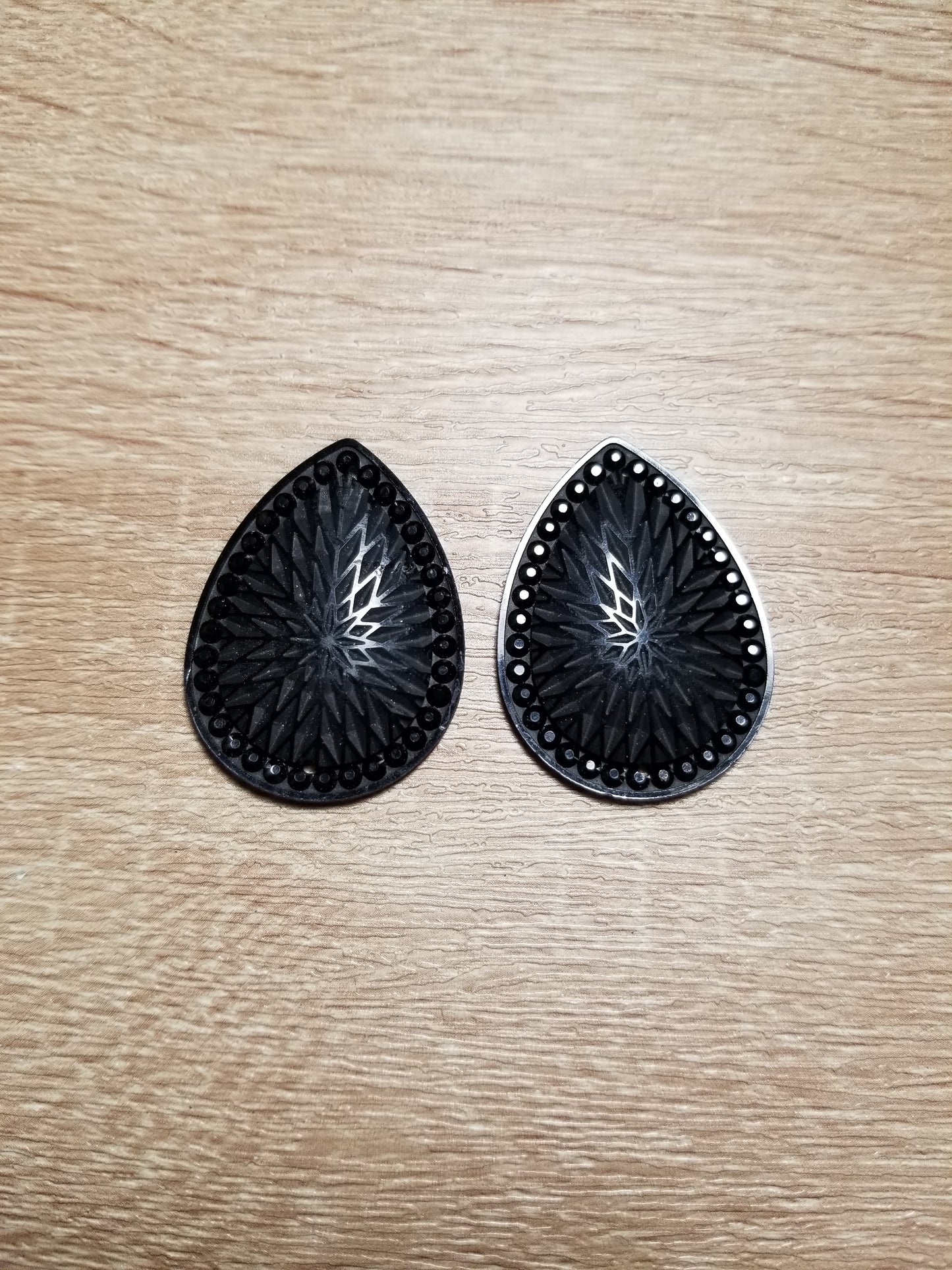 AB 30 x 40 mm Geometric pattern Tear Drop Flat Back Cabochons, Flower Print Cabochons, Resin Cabs for Indigenous Beaded Earring Supplies