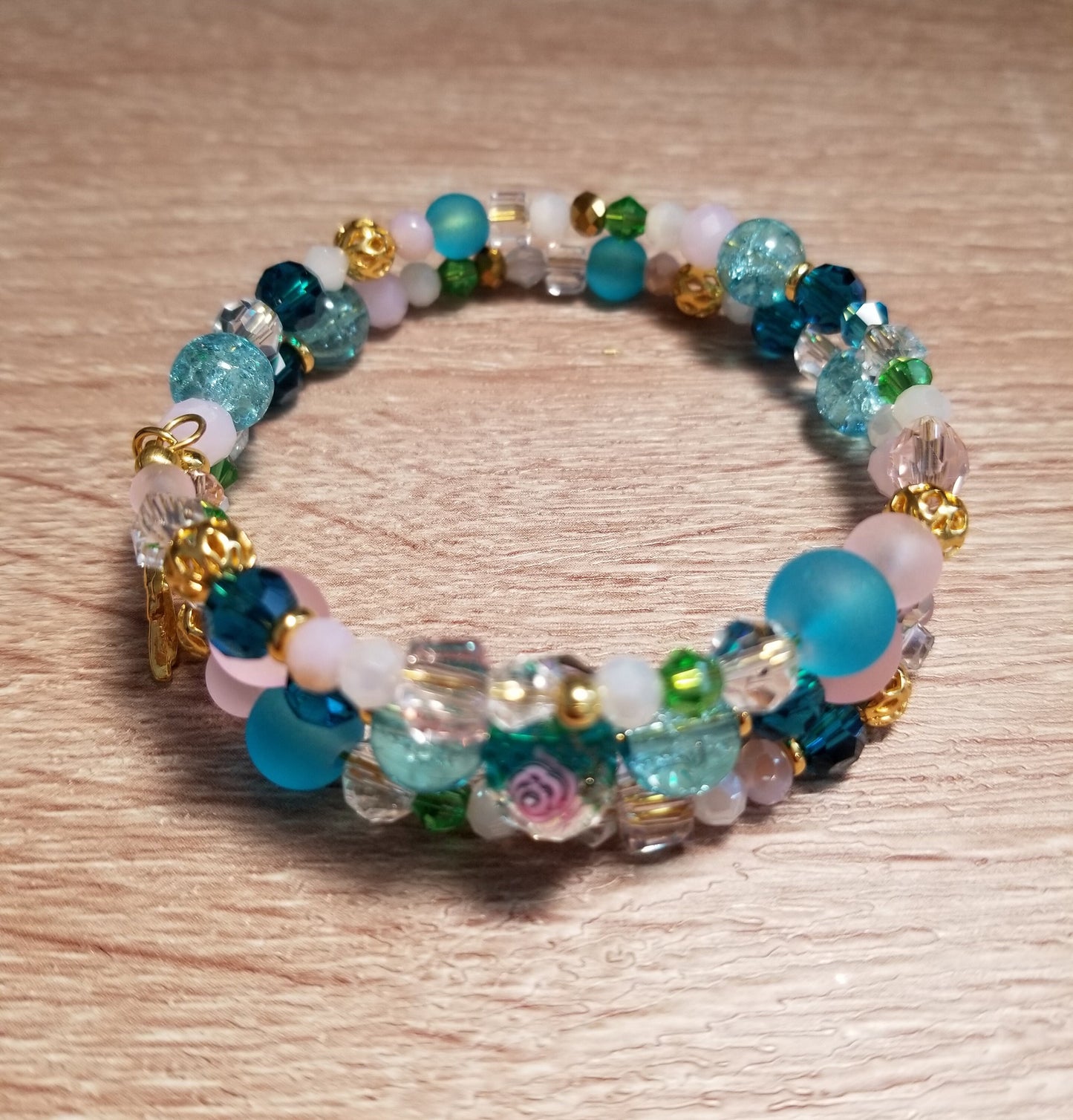 Memory Wire Glass and 18 Karat Gold Plated Bracelet, Handmade Tinker Bell Bracelet, Glass Gold Tinker Bell Bracelet, Tinker Bell Bracelet