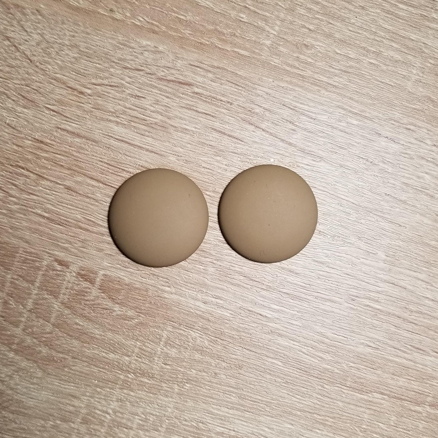 Matte 25 x 25 mm Round cabochons, Round Matte Cabochons for Indigenous Beaded Earring Supplies, Large Matte Cabs Indigenous Beaded Crafts