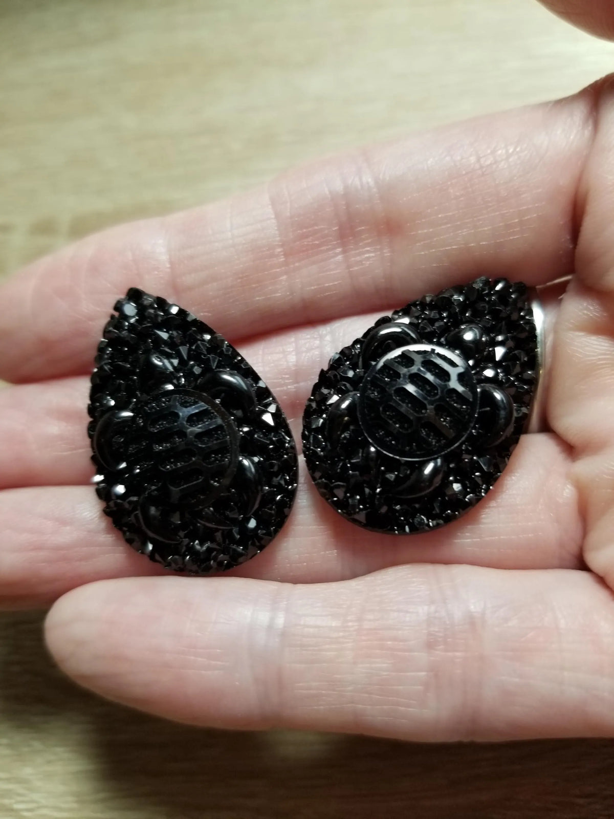 AB Turtle Shiny Round Flat Back Cabochons, Tear Drop Turtle Cabs, Horse Eye Cabs, Heart Cabs, Resin Cabs Indigenous Beaded Earring Supplies