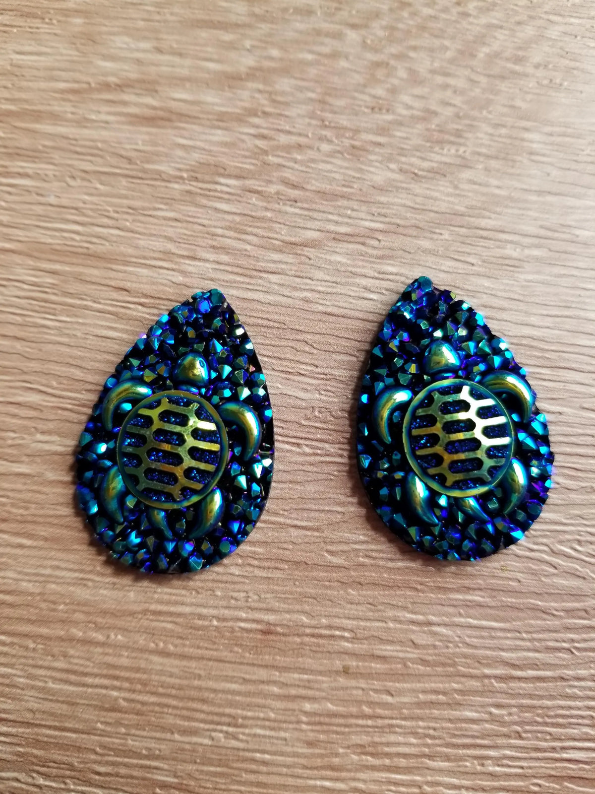 AB Turtle Shiny Round Flat Back Cabochons, Tear Drop Turtle Cabs, Horse Eye Cabs, Heart Cabs, Resin Cabs Indigenous Beaded Earring Supplies